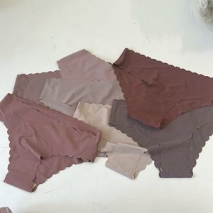 7 nude scalloped no-show underwear S/M